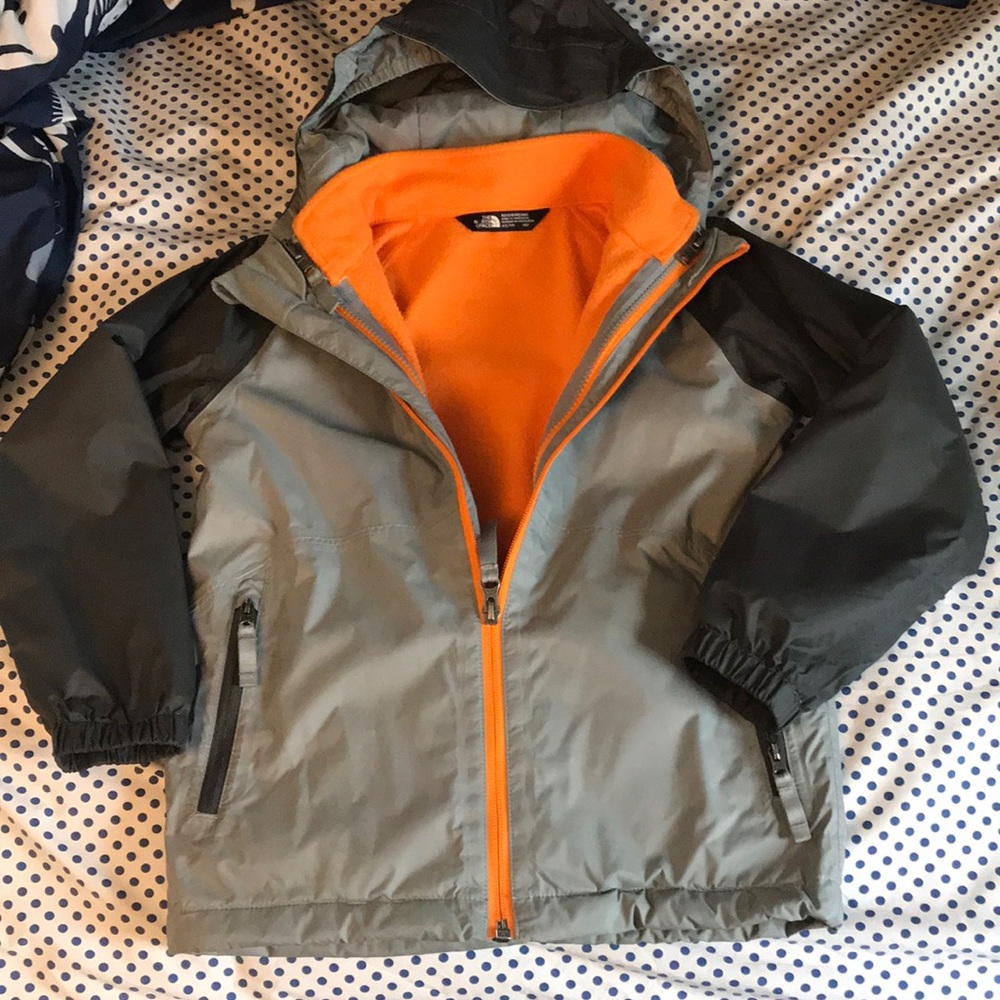 North face windbreaker 2 in one jacket
